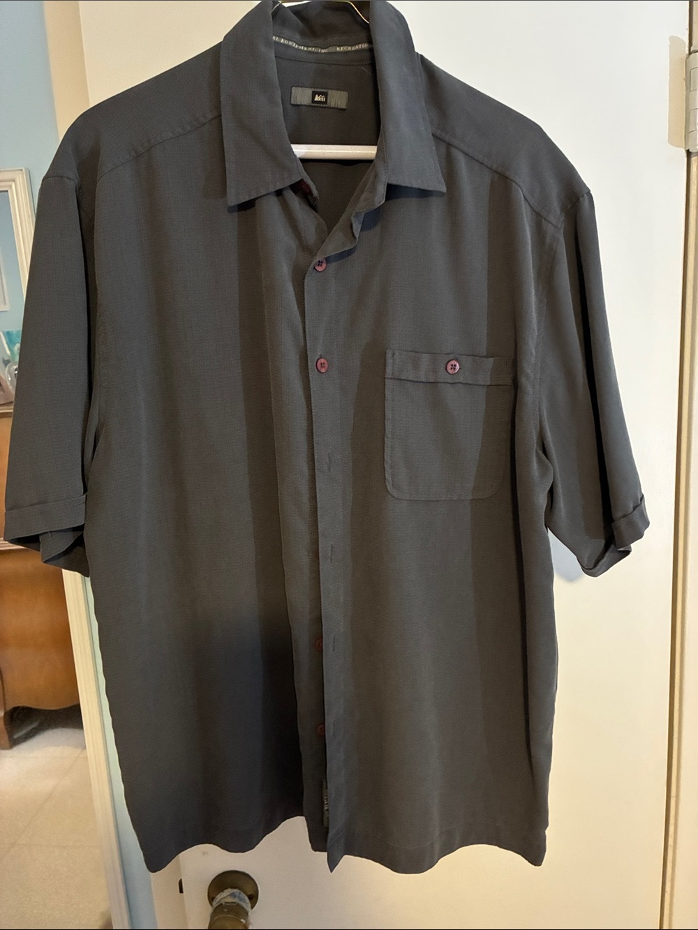REI Men's Short Sleeve Button-Up Shirt - Dark Gray